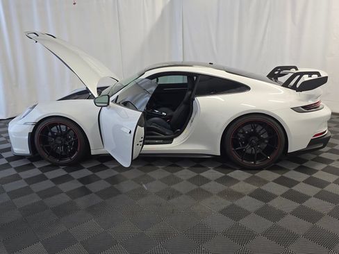 Certified 2022 Porsche 911 GT3 RWD image 12