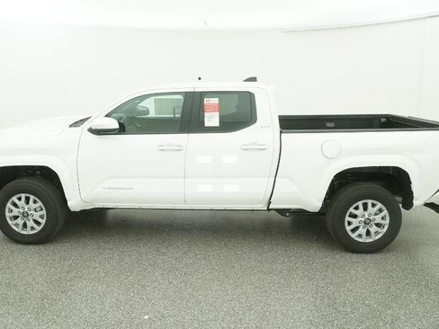 New 2025 Toyota Tacoma SR5 image 4