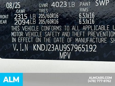 Used 2025 Kia Soul LX w/ LX Technology Package FWD image 35