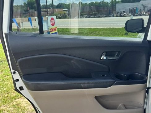 Used 2018 Honda Pilot EX-L image 14