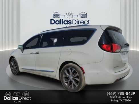 Used 2017 Chrysler Pacifica Limited w/ UConnect Theater Package image 8