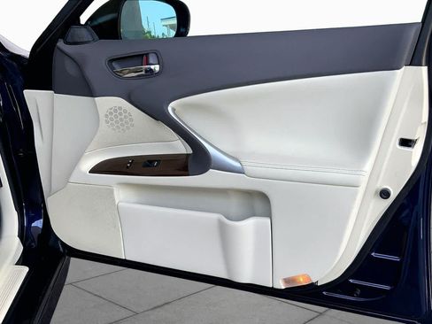 Used 2012 Lexus IS 250 w/ Premium Pkg Value Edition RWD image 22
