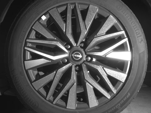 Used 2025 Nissan Altima 2.5 SV FWD image 14
