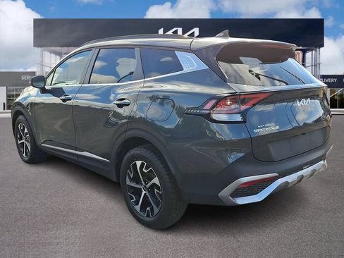 Certified 2024 Kia Sportage EX w/ EX Premium Package AWD/4WD image 4