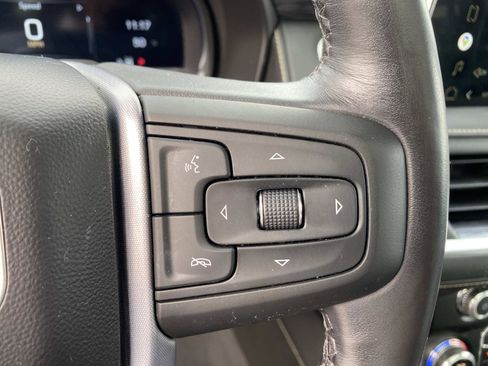 Used 2022 GMC Yukon SLT w/ SLT Premium Package image 21