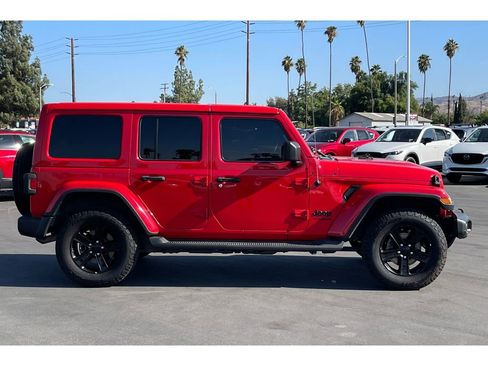 Used 2020 Jeep Wrangler Unlimited Sahara image 7