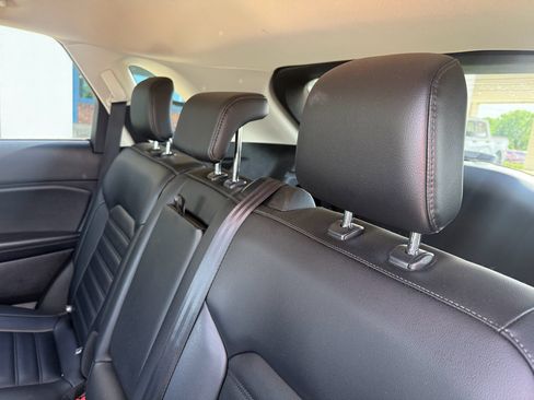 Used 2019 Ford Edge SEL w/ Equipment Group 201A AWD/4WD image 11