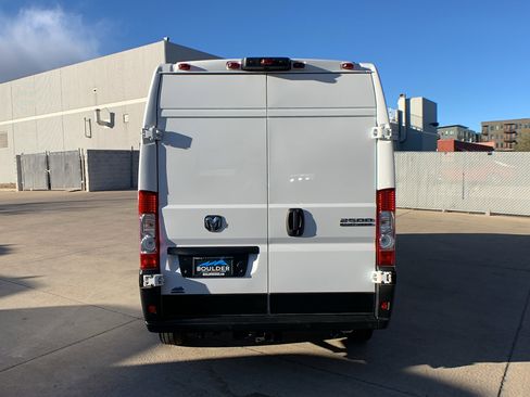 Used 2025 RAM ProMaster 2500 w/ Power Group image 4