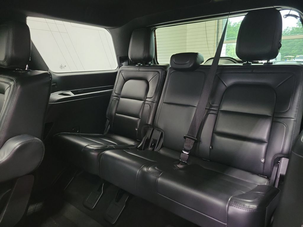 Used 2022 Lincoln Navigator Reserve AWD/4WD image 29