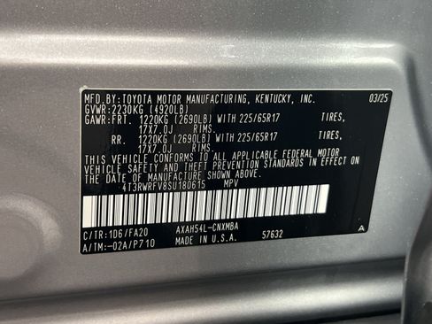 Used 2025 Toyota RAV4 XLE AWD/4WD image 30