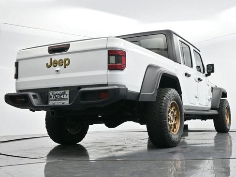 Used 2024 Jeep Gladiator Sport image 44