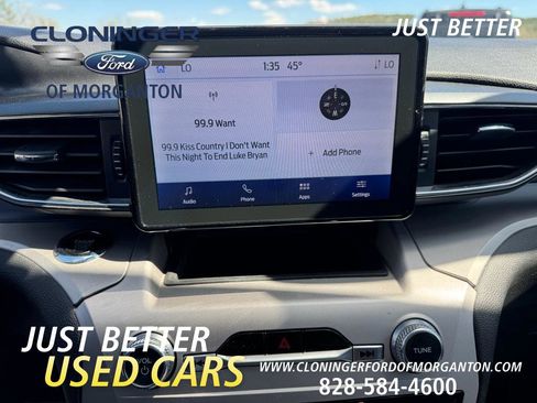 Used 2024 Ford Explorer XLT w/ Equipment Group 202A image 28