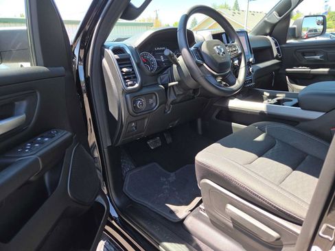 New 2026 RAM 1500 Express AWD/4WD image 10