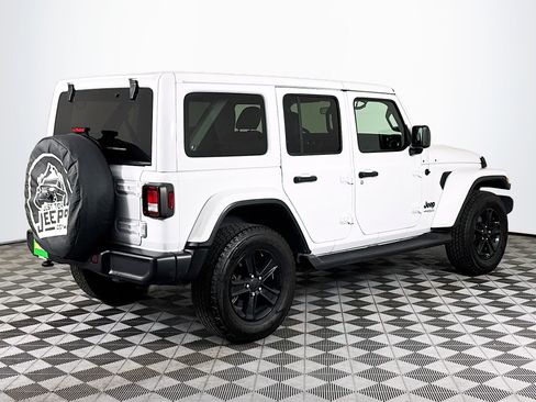 Used 2021 Jeep Wrangler Unlimited Sahara image 10
