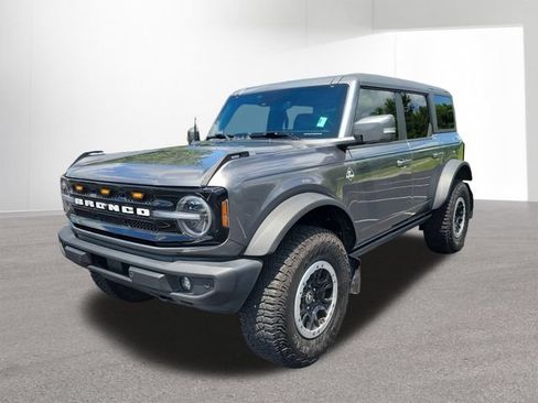 Used 2024 Ford Bronco Outer Banks w/ Sasquatch Package AWD/4WD image 12