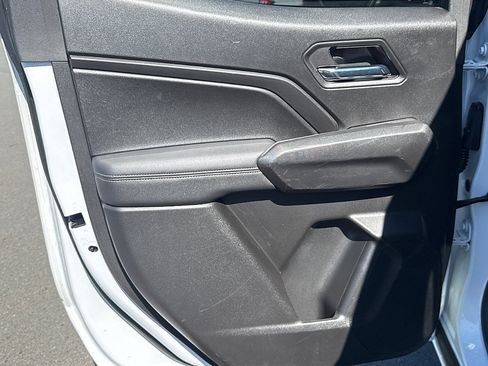 Used 2024 GMC Canyon Elevation RWD image 12