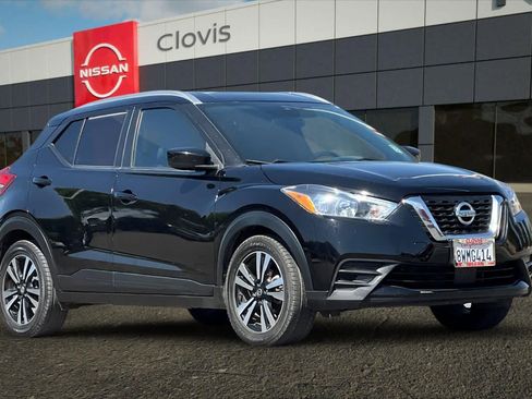 Used 2020 Nissan Kicks SV image 10