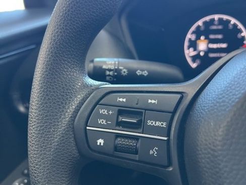 Certified 2023 Honda HR-V LX image 13