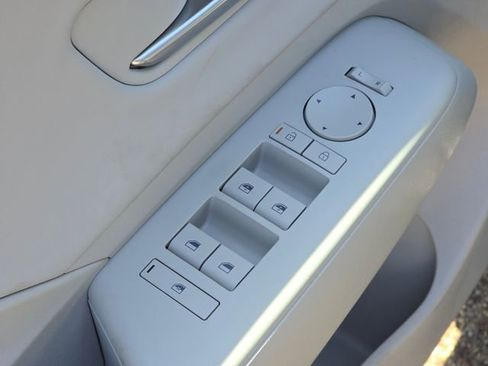 New 2026 Hyundai Kona Limited AWD/4WD image 28