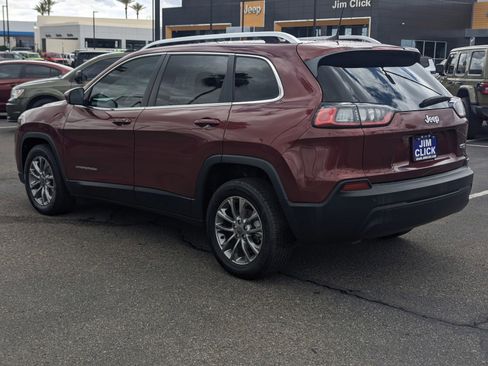 Used 2019 Jeep Cherokee Latitude Plus FWD image 4