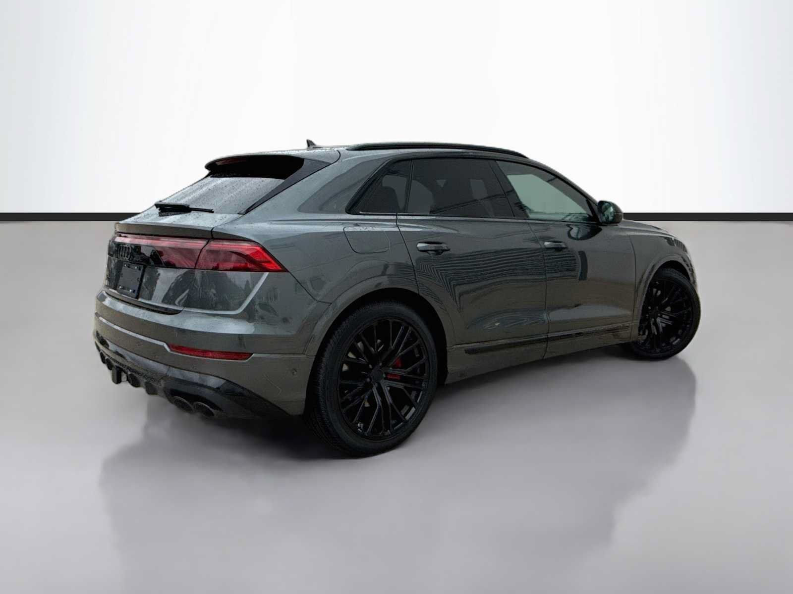 Used 2026 Audi SQ8 Premium Plus AWD/4WD image 3