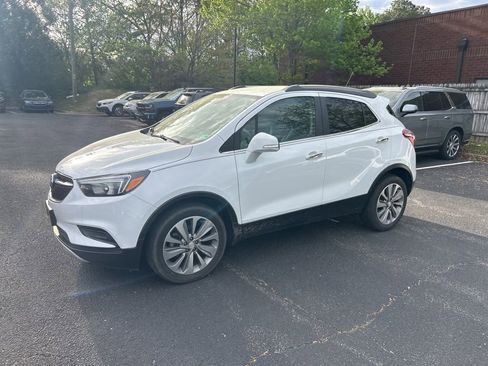 Used 2019 Buick Encore Preferred image 2