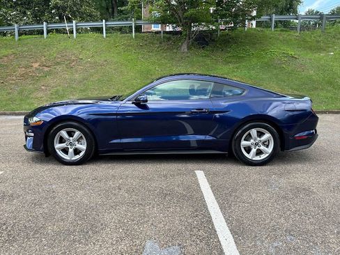 Used 2019 Ford Mustang Coupe RWD image 19