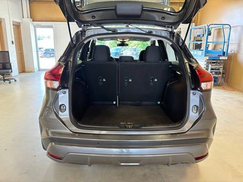 Certified 2023 Nissan Kicks SR FWD image 21