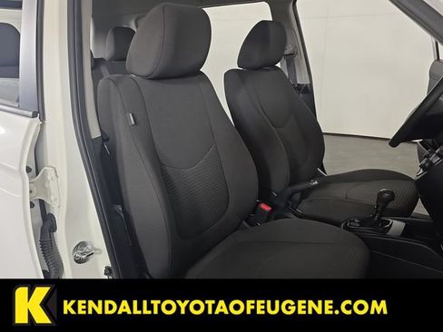 Used 2012 Kia Soul FWD image 26