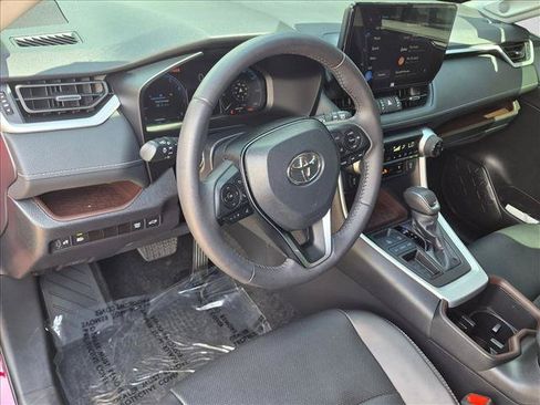 Used 2024 Toyota RAV4 Limited FWD image 10