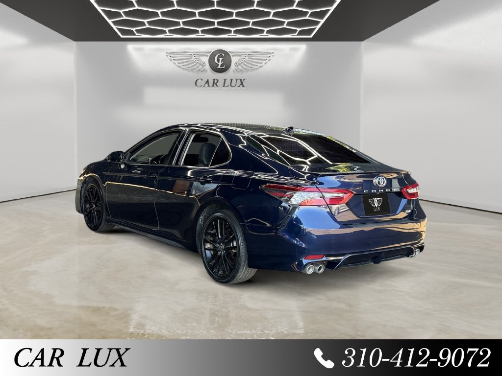 Used 2021 Toyota Camry XSE FWD image 3