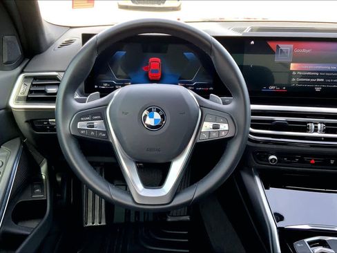 Used 2024 BMW 330i Sedan w/ Convenience Package image 7
