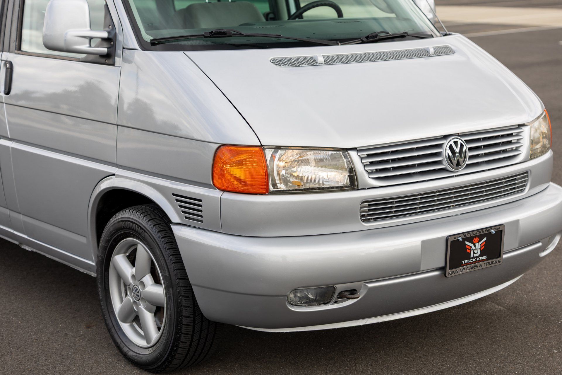 Used 2002 Volkswagen Eurovan MV FWD image 23