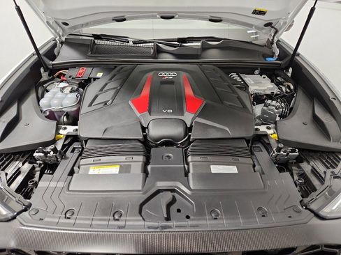 Used 2025 Audi RS Q8 performance image 47