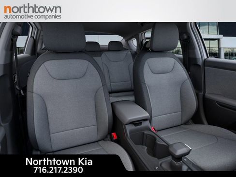 New 2025 Kia K4 LXS image 16