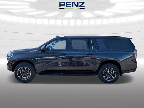Used 2023 Chevrolet Suburban Z71 AWD/4WD image 4