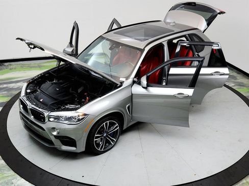 Used 2017 BMW X5 M image 38