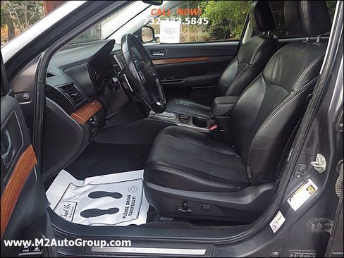 Used 2013 Subaru Outback 2.5i Limited w/ Moonroof Pkg AWD/4WD image 10