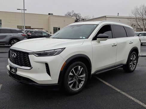 Certified 2023 INFINITI QX60 Luxe image 3