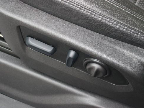 Used 2023 GMC Sierra 3500 Denali w/ Denali Ultimate Package image 18