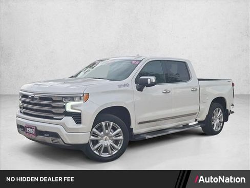 Used 2022 Chevrolet Silverado 1500 High Country w/ High Country Premium Package AWD/4WD image 1