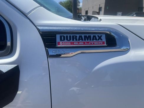 Used 2021 GMC Sierra 2500 Denali w/ Denali Ultimate Package AWD/4WD image 11