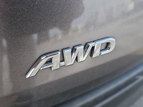 Used 2023 Toyota Sienna XLE image 28