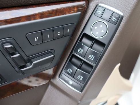 Used 2013 Mercedes-Benz GLK 250 BlueTEC 4MATIC image 27