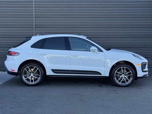 New 2026 Porsche Macan image 8
