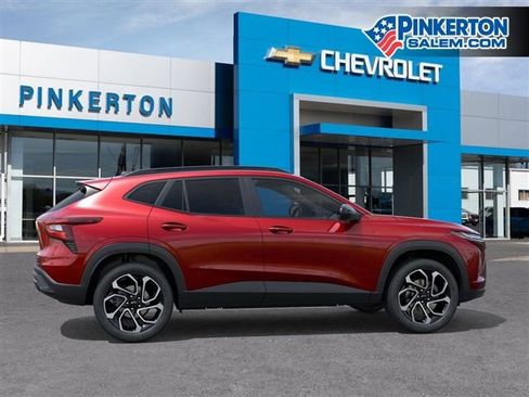 New 2026 Chevrolet Trax RS w/ Sunroof Package image 6