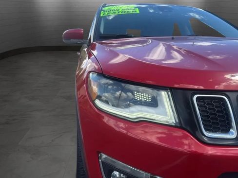 Used 2018 Jeep Compass Limited w/ Navigation Group FWD image 30