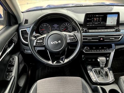 Used 2022 Kia Seltos S image 6