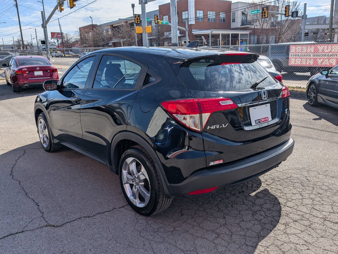 Used 2022 Honda HR-V LX image 8