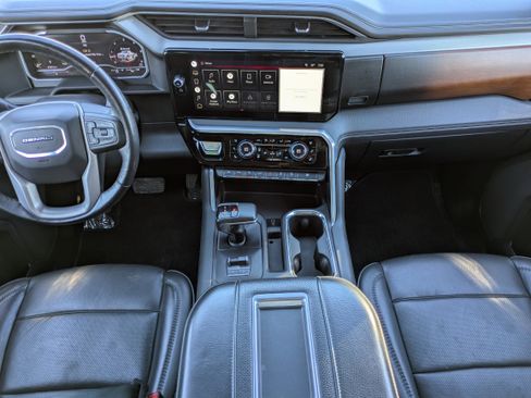 Used 2022 GMC Sierra 1500 Denali w/ Denali Carbonpro Edition image 8